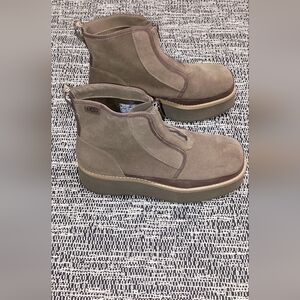 UGG City Func Front Zip Up Suede Brown Boots Women's 9